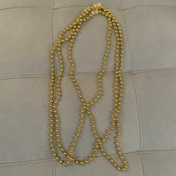 🎁 Bundle 4 Free! Mardi Gras Bead Bundle Gold, Purple, Silver - Picture 8 of 9